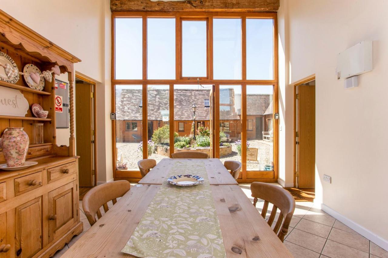 Bridge Farm Holiday Cottages Коу Ханіборн Екстер'єр фото