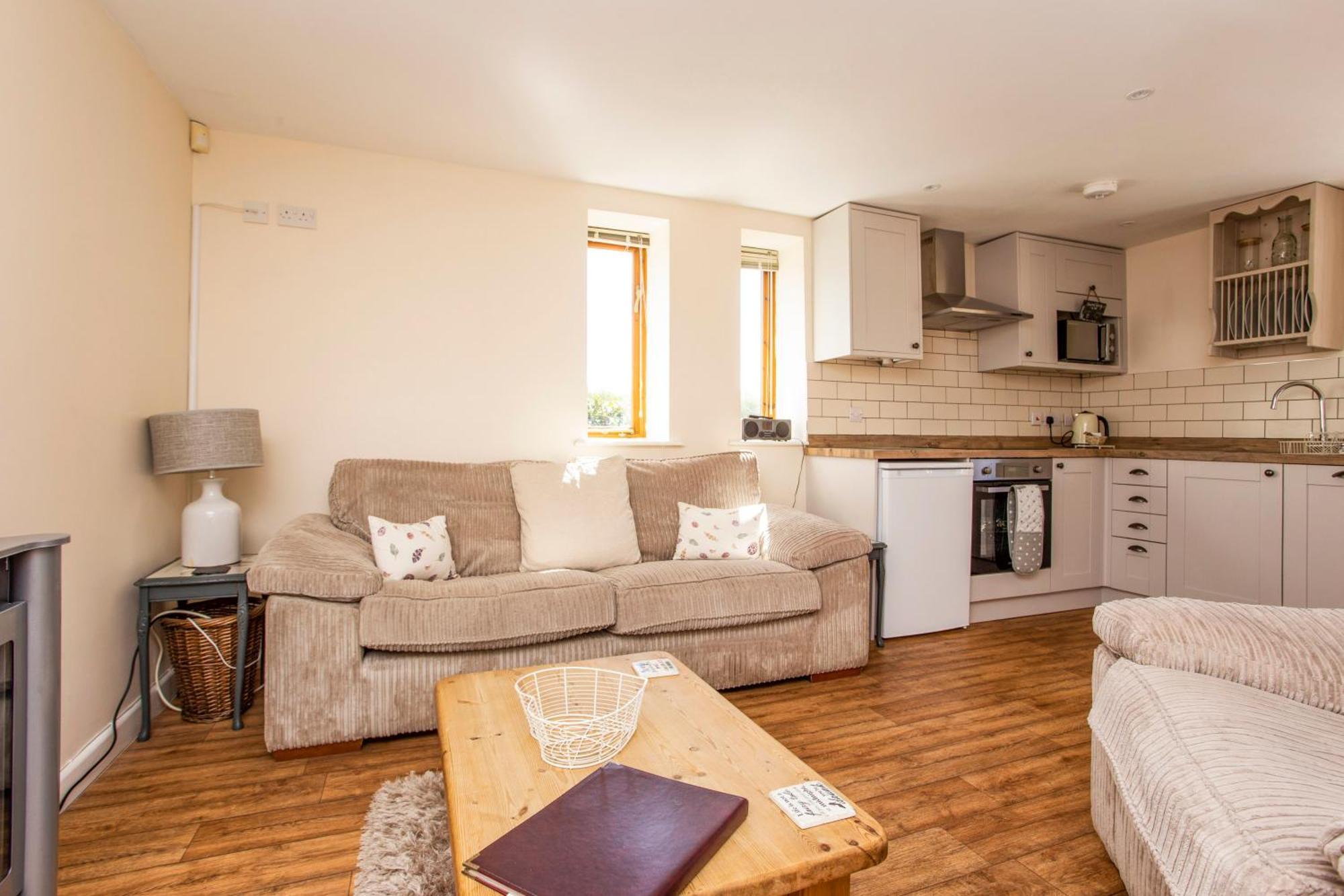 Bridge Farm Holiday Cottages Коу Ханіборн Номер фото
