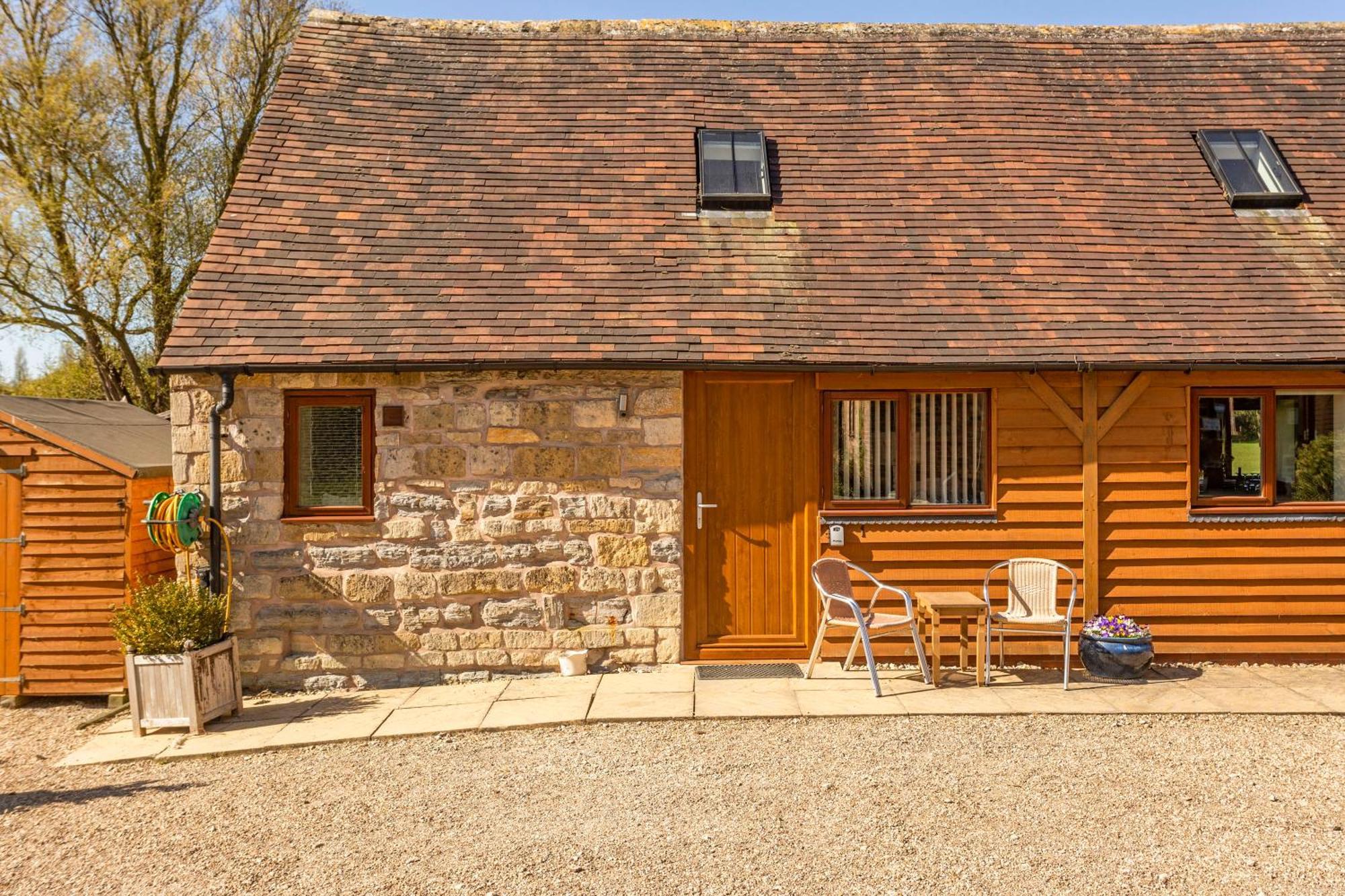 Bridge Farm Holiday Cottages Коу Ханіборн Номер фото